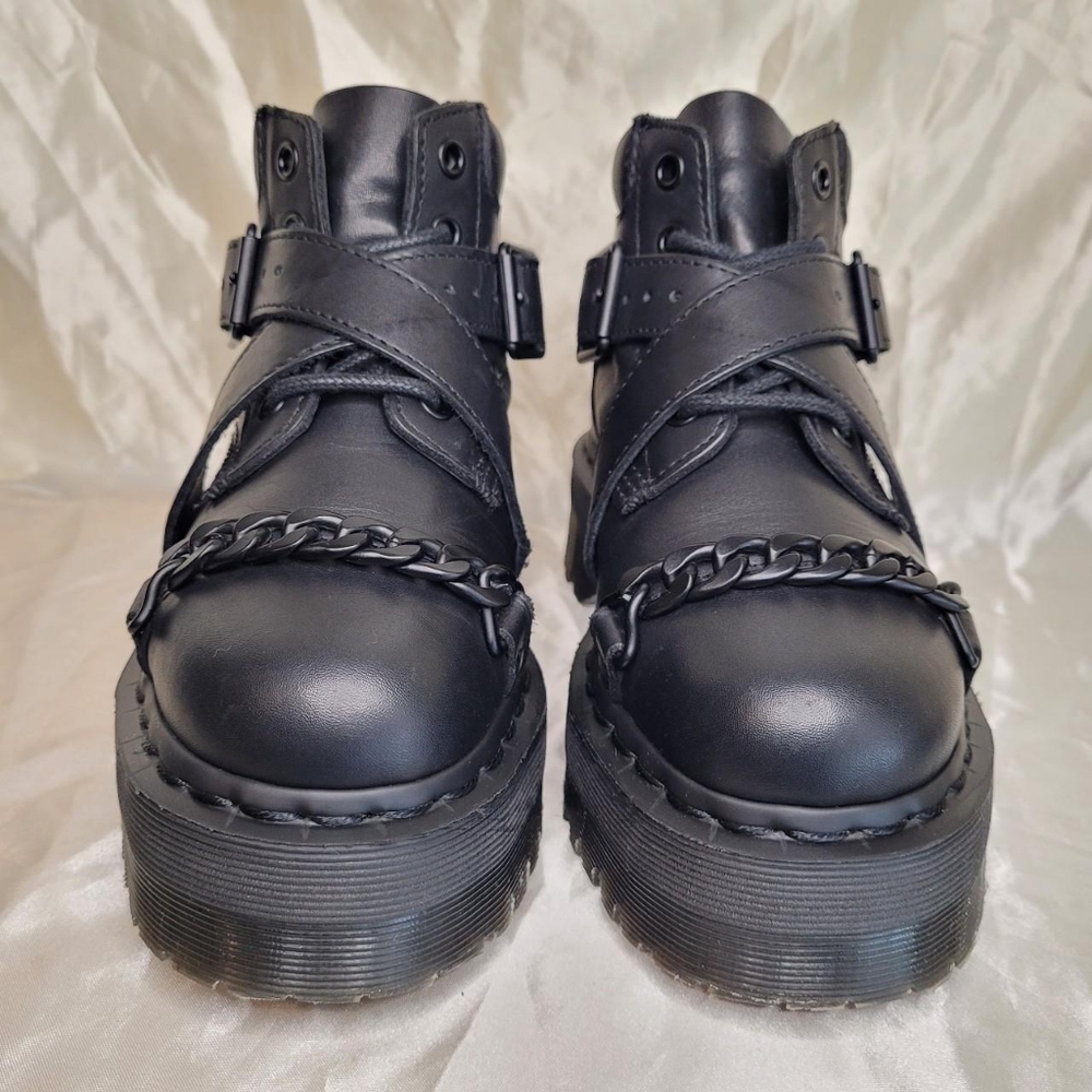 Dr. Martens Beaumann black leather platform ankle boots - Picture 2 of 7